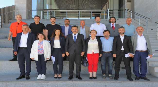 2024-2029 döneminin ilk belediye meclisi toplantısı Dikili Belediye Başkanı Adil Kırgöz’ün başkanlığında yapıldı.