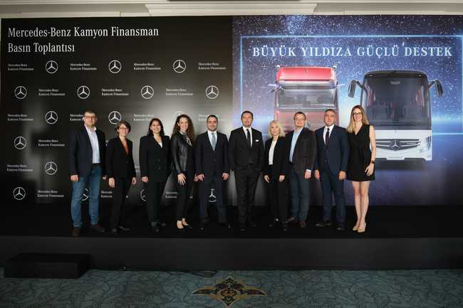 Yıldızlı kamyon ve otobüs satın almak isteyenlerin finansal taleplerine yanıt vermeyi hedefleyen Mercedes-Benz Kamyon Finansman, 1 Ekim 2022 tarihi itibarıyla Daimler Truck bünyesine geçerek hizmet vermeye devam ediyor