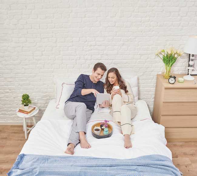 Türkiye’nin lider ve yenilikçi markası Yataş Bedding, yatak seçimini doğru yapıp rahat ve sağlıklı bir uyku uyumak isteyenlere “Alo Yatak Hattı” ile destek oluyor. “Alo Yatak Hattı”nı arayanlar bir yatak uzmanının da yardımıyla Smart Match uygulamasından yararlanabiliyor.
