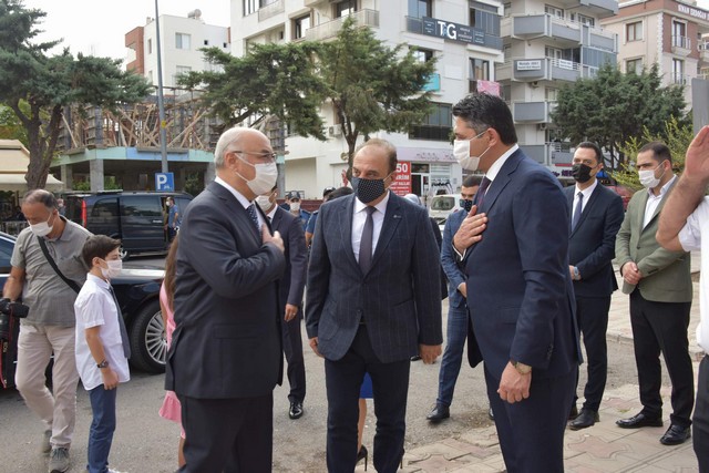 2020/10/1602181919_vali_kosgerden_9saatlik_aliaga_turu_08102020_1.jpg