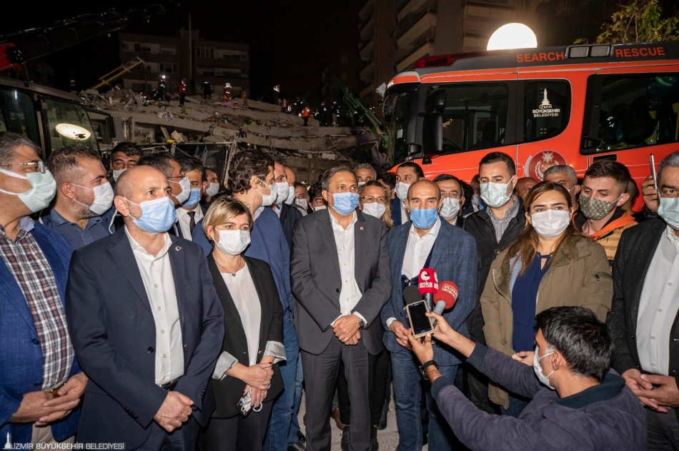 2020/10/1604095296_izmir.jpg