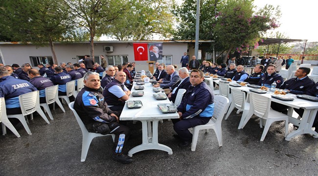 2022/11/1667903335_izmir_bayrakli_belediyesi_serdar_sandal_bayrakli_belediye_baskani_zabita_mudurlugu_-6.jpg