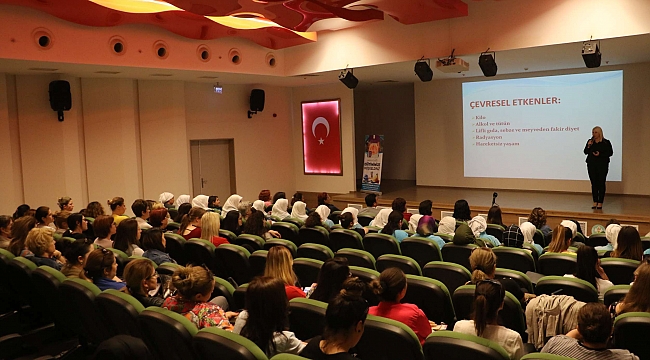 Manisa'da 'Meme Kanserinde Erken Tanı' semineri gerçekleştirildi