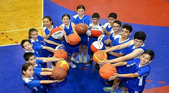 İzmir Büyükşehir Belediyesi Spor Okulları'nda yaz dönemi başladı