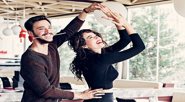 Pelin Akil ve Anıl Altan 'Sosyal medyanın en sempatik çifti' seçildi