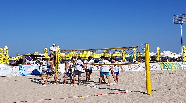 Vertigosunu plaj voleybolu ile yendi!