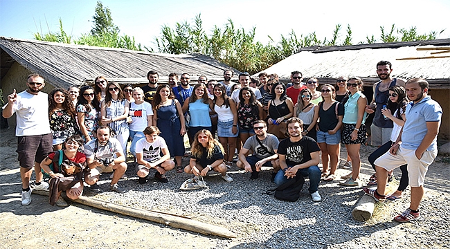 Yeşilova Höyüğü'ne yoğun ilgi