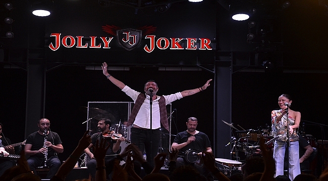 Jolly Joker İstmarina'da Arabesk Gecesi