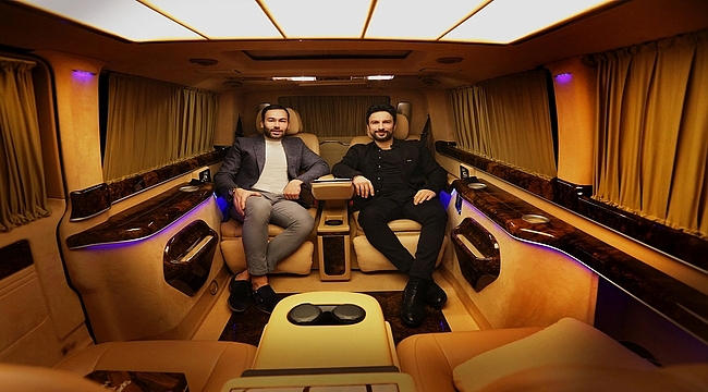 Tarkan'a ultra lüks minibüs: İçerisinde yok yok