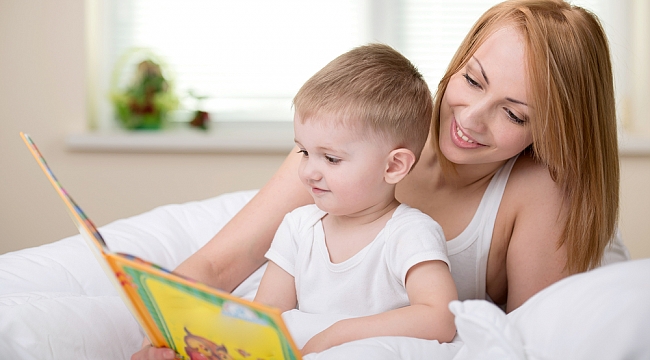 Çocuğunuza 6 aydan itibaren kitap okuyun