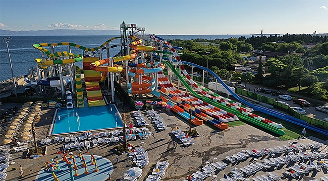 İstanbul'un en büyük su parkı Marina Aquapark, Viaport Marina'da açıldı!