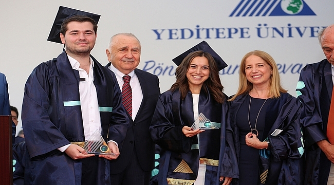 Yeditepe Üniversitesi'nde Mezuniyet Coşkusu