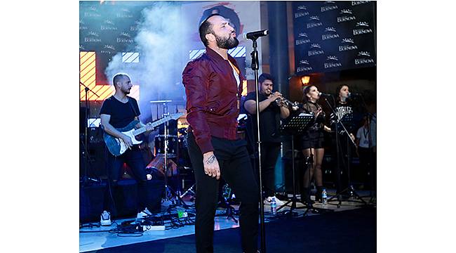 Forum Bornova'da Berkay'dan müzik ziyafeti