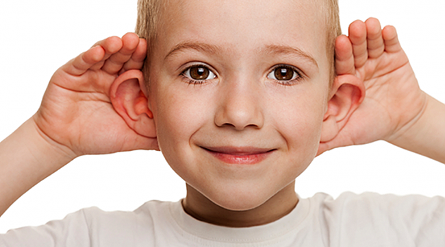 Kepçe kulak sorunu okul hayatını olumsuz etkiliyor