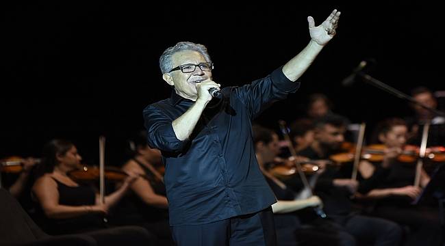 Zülfü Livaneli'den Adana'da Unutulmaz Konser