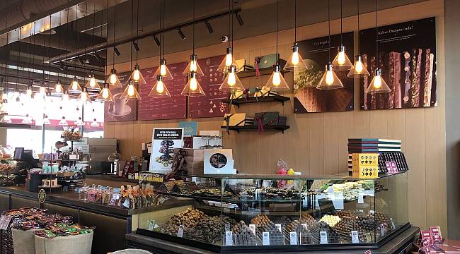 Kahve Dünyası, İzmir'deki dördüncü mağazasını Hilltown Karşıyaka'da açtı