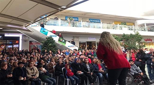 Erasta Antalya Ziyaretçilerinden Nuray Sayarı'ya Büyük İlgi!