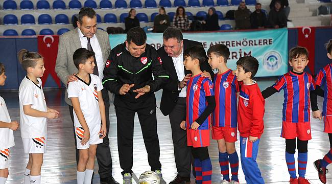 Minikler Futsal Şöleni Başladı - Eskişehir Haberleri