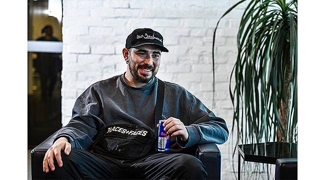 Kamufle son albümü 19T'yi Redbull.com'a anlattı