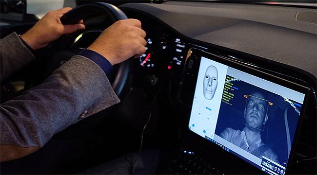 SEAT'tan daha güvenli sürüş için yapay zeka teknolojisi