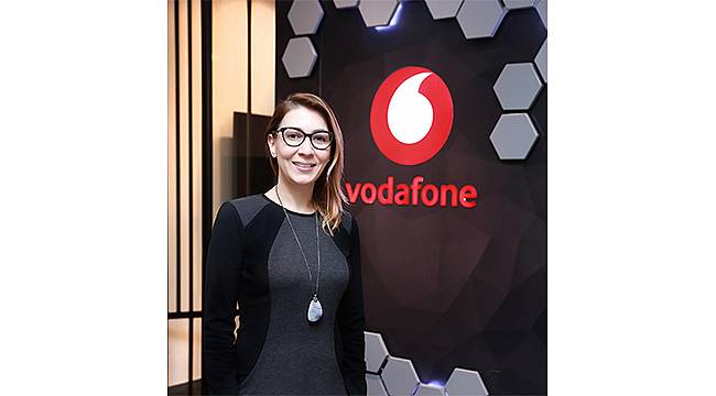 Vodafone'un Dijital Tarım İstasyonu uygulamasıyla tarlaya uzaktan takip