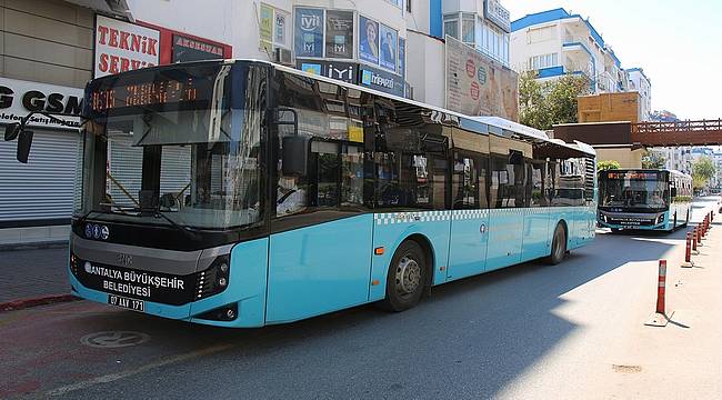 Çalışma izni olan vatandaşlara ücretsiz ulaşım