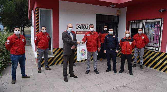 Manisa Büyükşehir'den MAT ve AKUT'a Maske Desteği