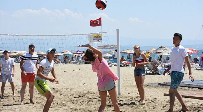 Akçay plajı yeniden halkın oldu