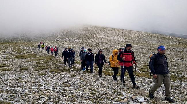 Doğa tutkunlarından 15 Temmuz zirvesi 