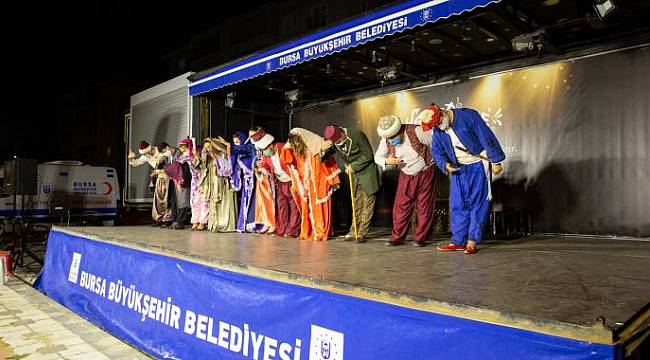 Bursa'da yaz geceleri tiyatro ile başka güzel 