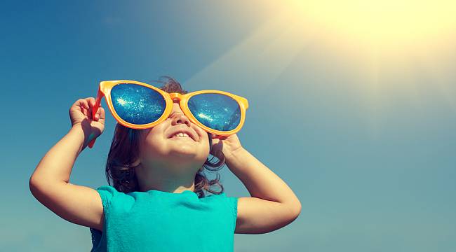 Çocukları güneş çarpmasından korumanın 8 kuralı