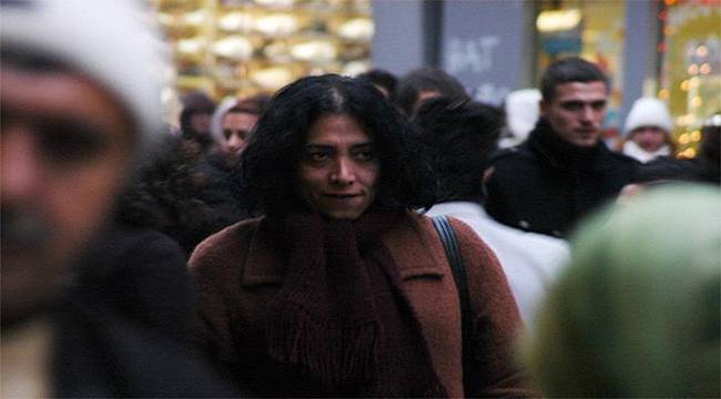 Kadın Gözünden Kadın Hikâyeleri: "Göz Hizası"