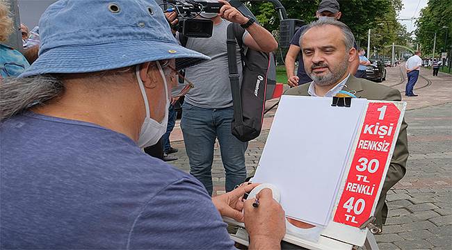 50. sanat yılında Başkan Aktaş'ı çizdi