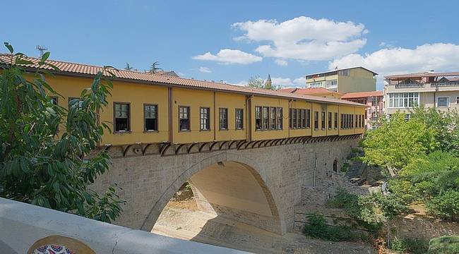 Irgandı Köprüsü'ne turistik düzenleme