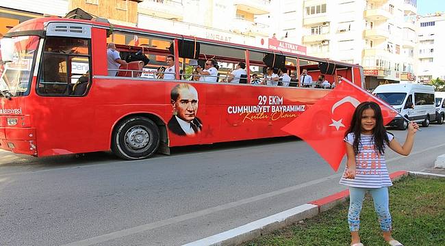 Antalya Büyükşehir'in mobil konserleri devam ediyor