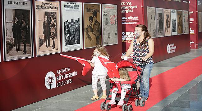 Antalya'da 29 Ekim coşkusu erken başladı 