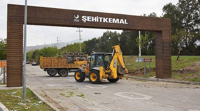 Aşağı Şehitkemal'e Aliağa Belediyesi'nden Hizmet Yağmuru