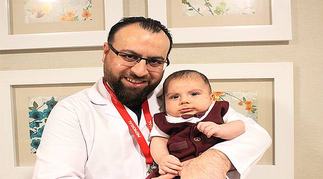 Böbrek Hastası İki Aylık Bebek Ameliyatla Sağlığına Kavuştu