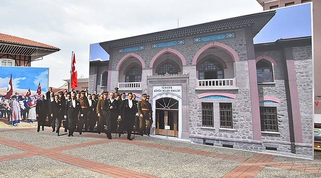 Bursa'da Cumhuriyet Bayramı coşkusu 