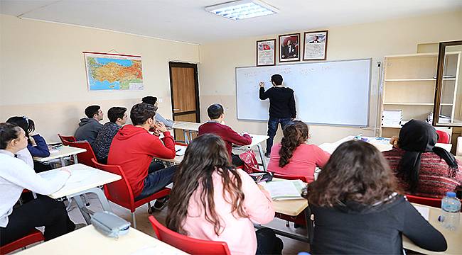 Büyükşehir'de LGS ve YKS kurs kayıtları başladı 