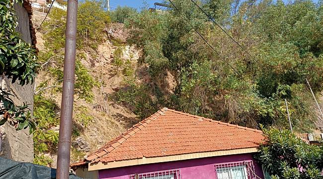 Evi hasar gören aileye Büyükşehir'den yardım eli
