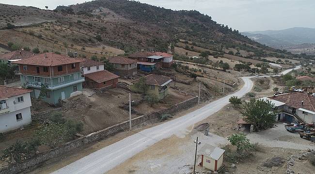  Manisa Büyükşehir Belediyesi yol yapım çalışmalarını sürdürüyor