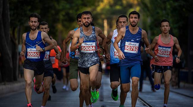 Trafiğe ve metrobüs seferlerine İstanbul Maratonu düzenlemesi 