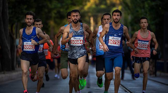 Trafiğe ve metrobüs seferlerine İstanbul Maratonu düzenlemesi