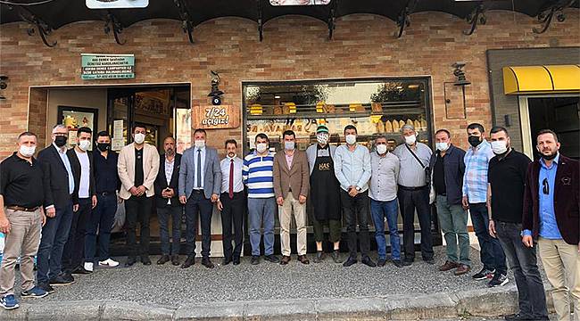 MHP'nin 'Askıda Ekmek' kampanyası Bornova'da 