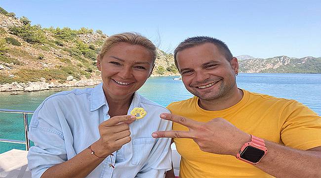 Pınar Altuğ Atacan ve Yağmur Atacan'dan eğlenceli Taş Pati Makas Oyunu!