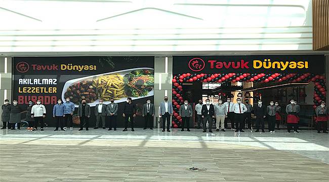 Tavuk Dünyası İstanbul'daki 75. restoranını açtı 
