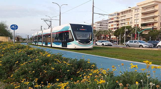 İzmir'de toplu ulaşıma pandemi ayarı 