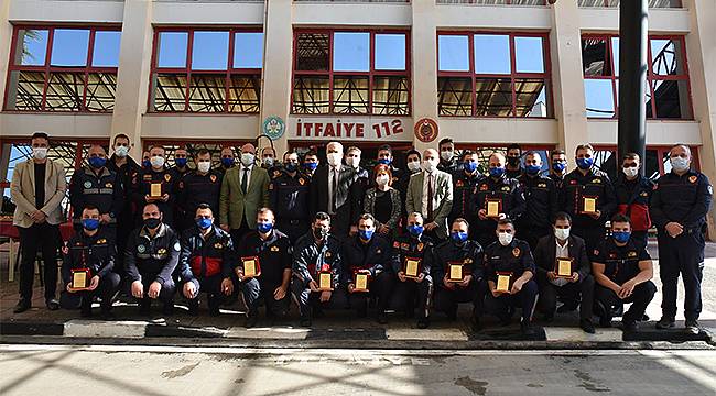 İzmir depreminin kahramanları onurlandırıldı 