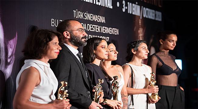 2021'nin ilk günlerinde 'Hayaletler' izlenecek